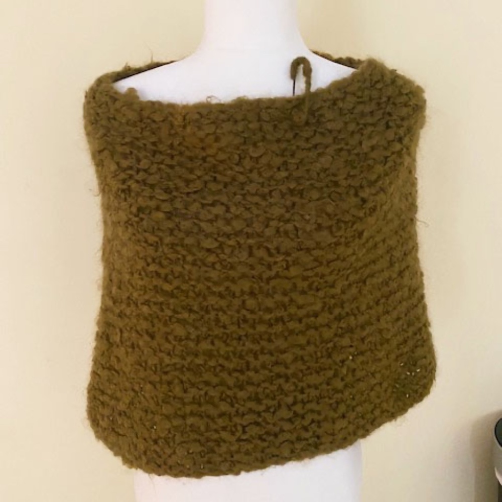 Deliciously Soft and Cozy Eileen Fisher Mohair Knit Wrap Cape Infinity Poncho OS